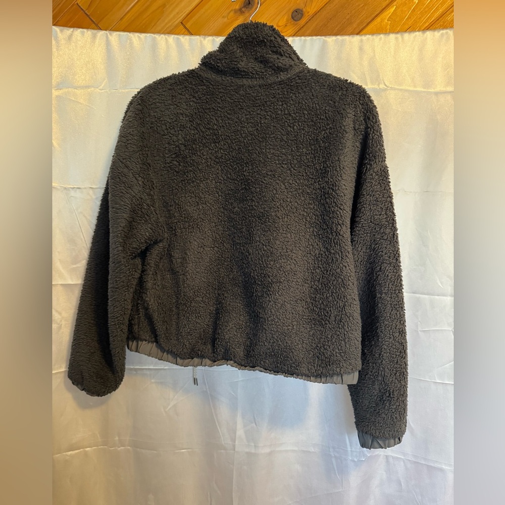 Vuori Charcoal Teddy Jacket - Picture 6 of 7